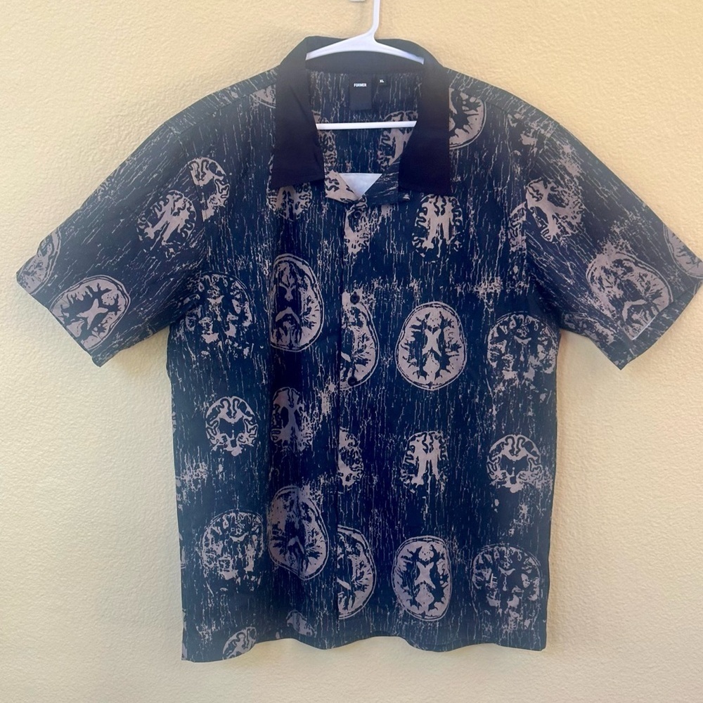 Nwt! Former “Marilyn Brainscan” Short Sleeve Shirt Size Xl — image 5 of 8